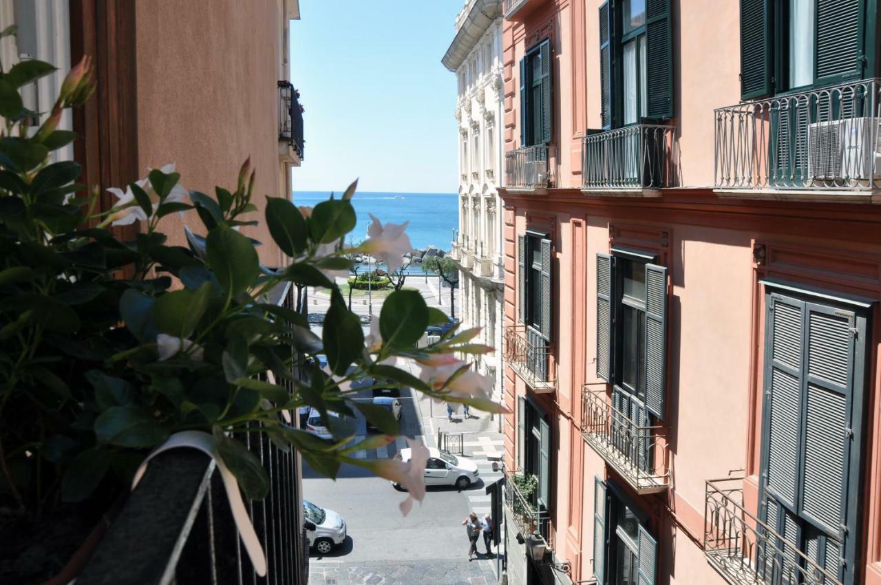 Capofortuna B&B Salerno Centro Buitenkant foto