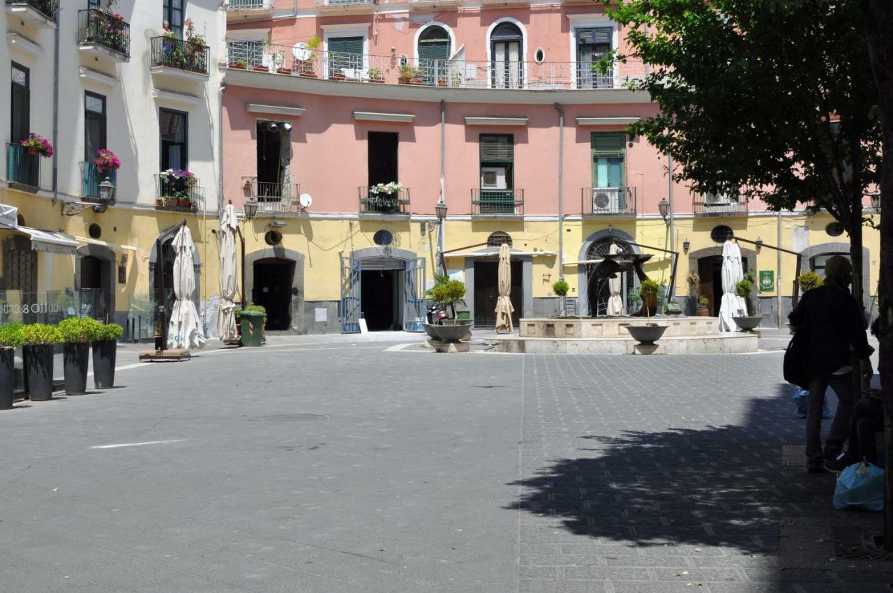Capofortuna B&B Salerno Centro Buitenkant foto